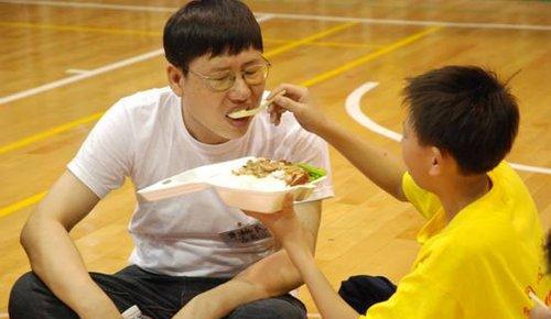 教孩子学会感恩,是父母给孩子最好的礼物