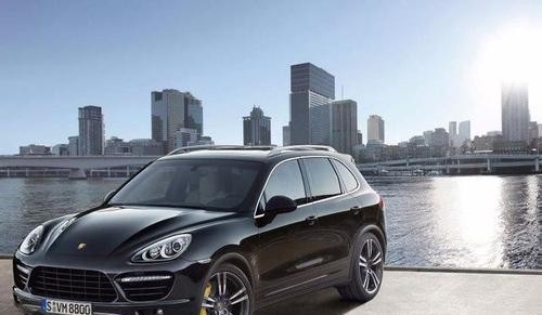 时尚动感高端大气上档次像一支火辣辣的辣椒，吸引着人们的目光