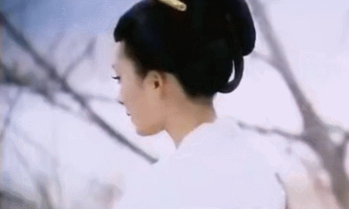 十大人气女星回头盘点,热巴,郑爽,杨颖赵丽颖谁更撩人?