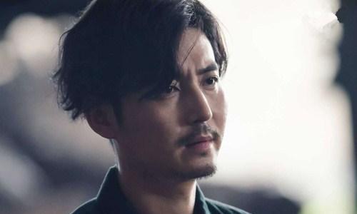《白夜追凶》关宏峰遇难!周巡交手关宏宇,识破兄弟