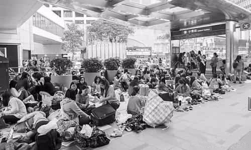 杜特尔特: 女菲佣回国, 科威特只能用男佣