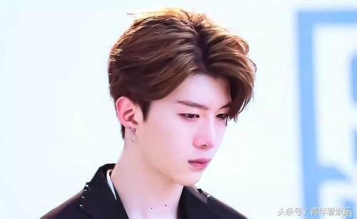 《偶像练习生》王嘉尔直言范丞丞太单纯!不改