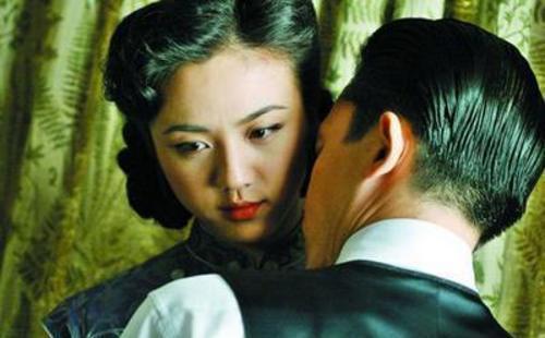 梁朝伟10年后终于开口：《色戒》假戏真做！汤唯的回应真是一绝