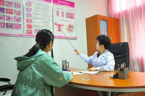 婆婆嫌300元的叶酸太贵,要我吃9元的我没听,产