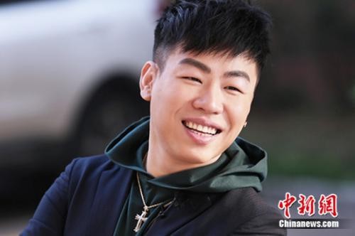 胡彦斌现场作曲和苏醒配合默契