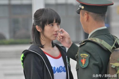 当初特种兵火凤凰里的叶寸心，现如今生活中过成了温柔的花仙子