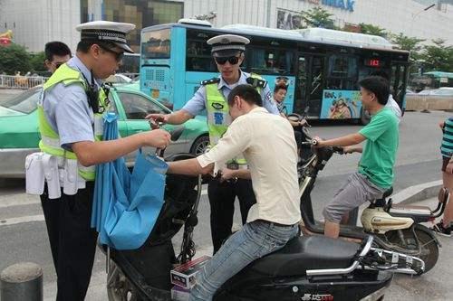 2018年最严电动车新规实施,不合格的一律报废