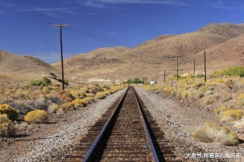 美国这么发达, 为什么连高铁都没有?