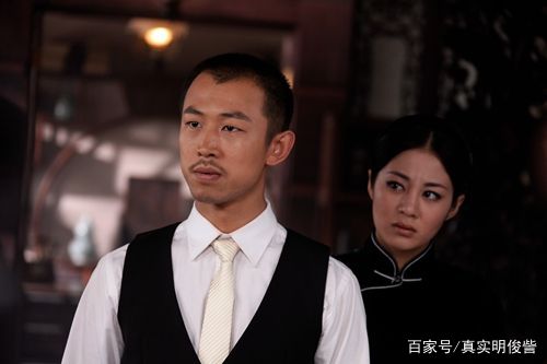 赵本山在东北为什么无人敢惹？全靠他们四个，个个来历不凡！