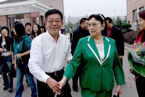 84岁王晓棠近照，儿子去世时的一句话，让她痛到一生不敢要孩子！