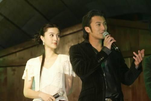 谢霆锋与女星合影大盘点, 网友: 登对的不是张柏芝
