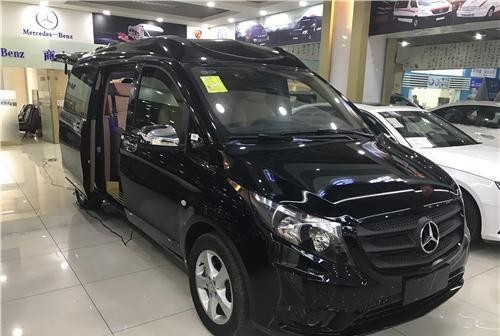 新款奔驰威霆内饰豪华改装精细 市场最低价