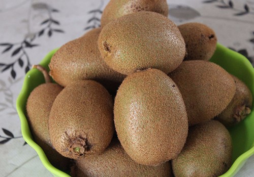 猕猴桃被称果中之王,抗癌排毒素,但这些人不宜