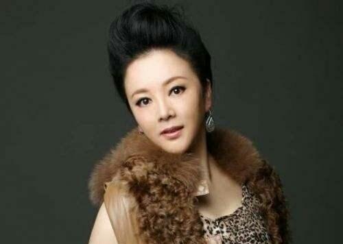 梁丽剧透谭松韵30年后的模样可相似的脸却有不同的境遇