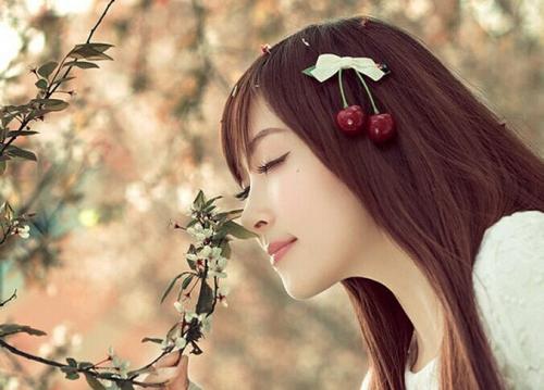 女人这三处,毛发乌黑浓密,一生富贵无忧,关键旺