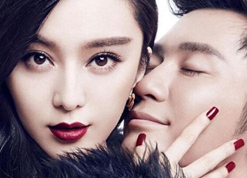 你看着全世界而我的世界只有你，和女神在一起真的幸福吗?