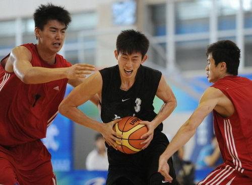 中国人这么多为啥篮球打的差?姚明机智回答,他