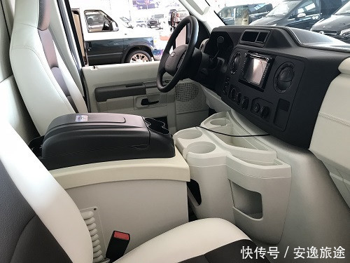 商务车中的大哥大 豪华福特全新配置霸气来袭!