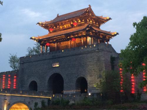 山东著名地标 枣庄台儿庄古城 中国国内规模最大的古城!