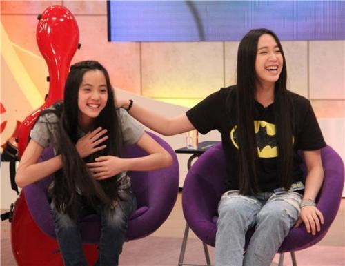 欧阳娜娜小时候比起她姐可差远了!可长大后,欧阳妮妮咋长歪了……