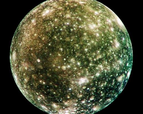 外星人在修路土星土卫三地表突现数百公里红色带状路痕