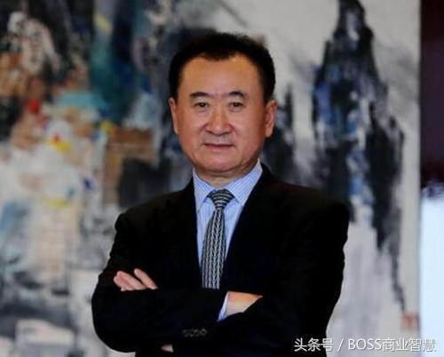 刚王健林又失去了两员大将，跌下神坛的首富要倒台了吗？