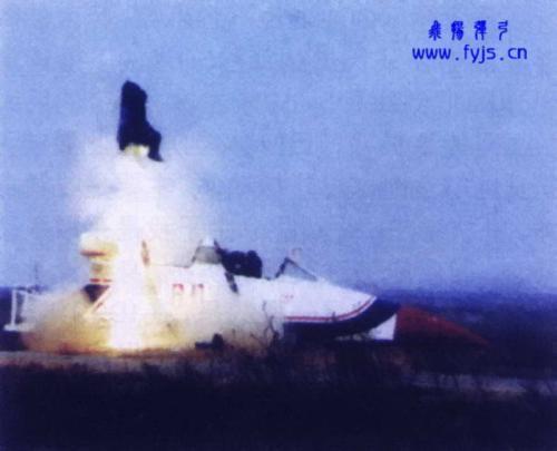 飞豹战机为何放弃并列双座设计?有利对地攻击