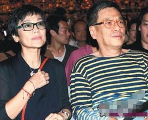 张艾嘉是幸运的,王靖雄最终与原配离婚,选择了与她在一起.