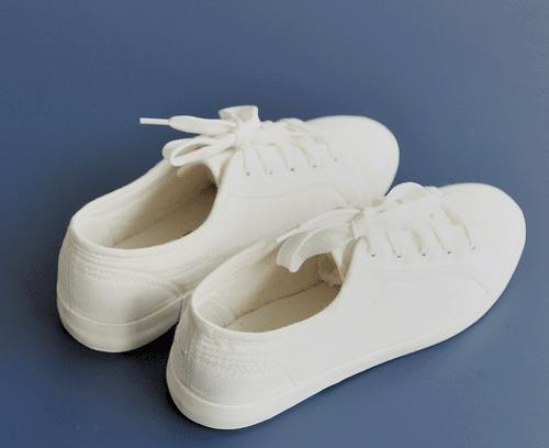 心理测试:4双小白鞋,非常经典的文章,不看后悔