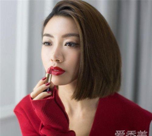 郑凯暗示分手,程晓女生早就买单了,果然女生v女生短发第一次承认图片