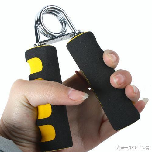 线条型小臂怎么练? 四个动作帮你快速有效的拥