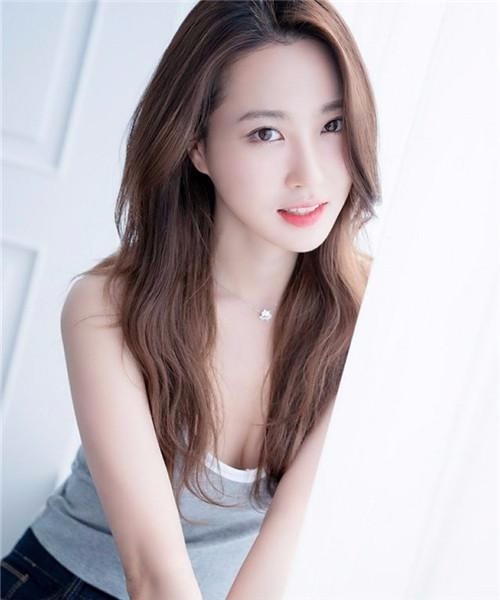 追女生技巧:8个方法判断女生是否喜欢你