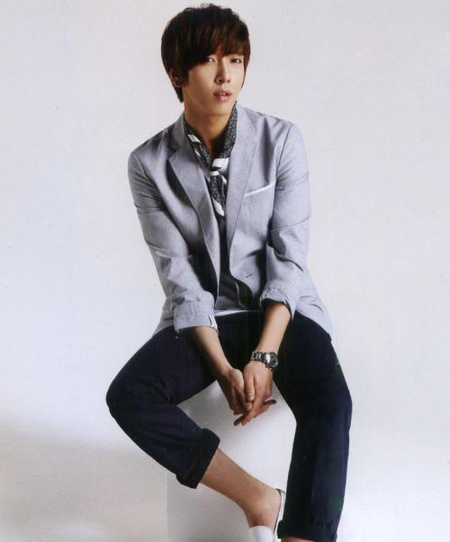 韩国教育部确认郑容和赵权违规考试,取消两人