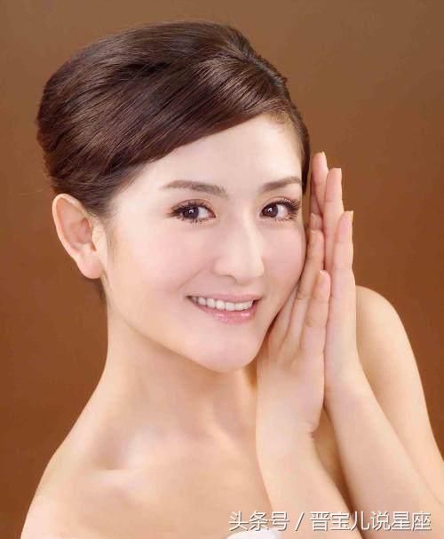 五官长相最标致,年龄越大脸却越显年轻的四大星座女!