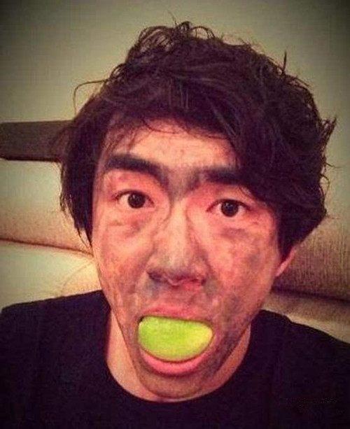 明星爱自黑，除了杨幂自黑“脚臭”，还有谁？