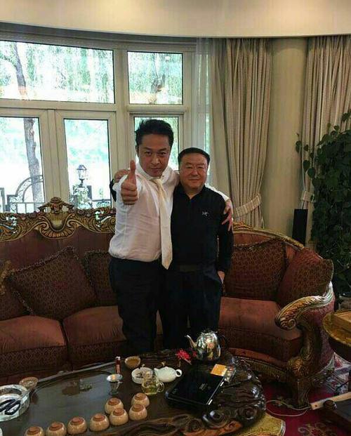 咆哮教主只是一个梗，马景涛却当成一生事业来做，这大拇指太魔性