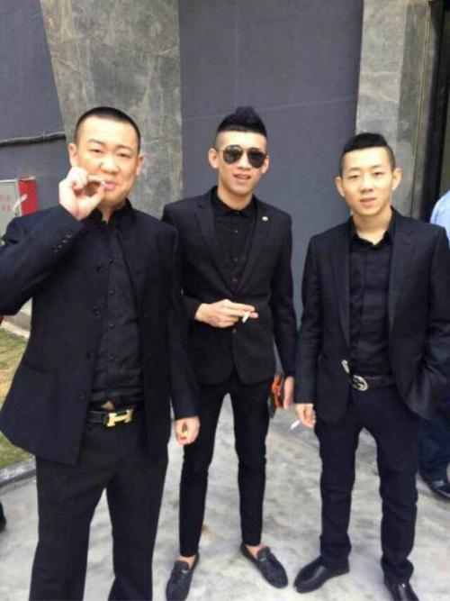 为何人们对mc天佑与mc祥龙成为网红明星而有不满的看法?