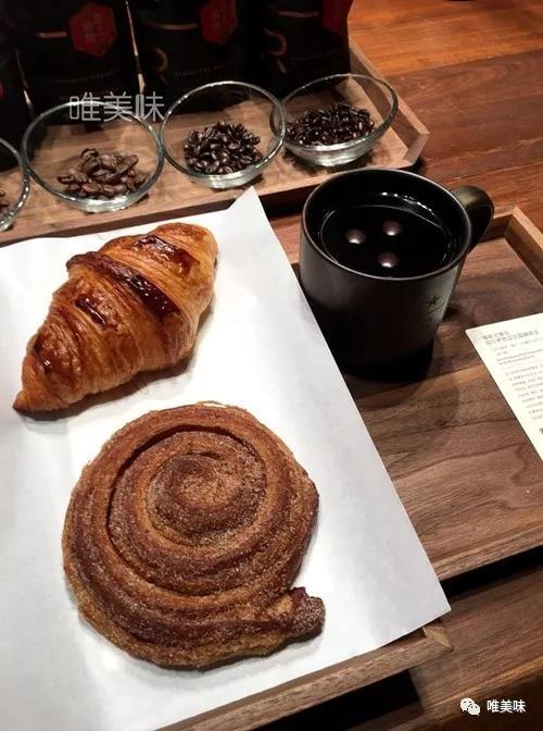 过年前,我去星巴克全球最大的门店Reserve Ro