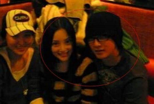 李小璐再被爆出猛料，除了夜宿PGone家，竟在他房间也被撞见过？