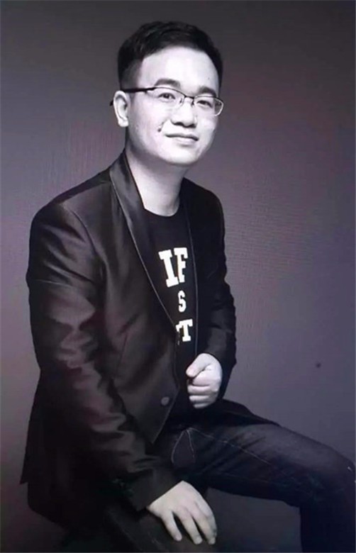 纪红建、唐家三少等20人分别获得茅盾文学奖