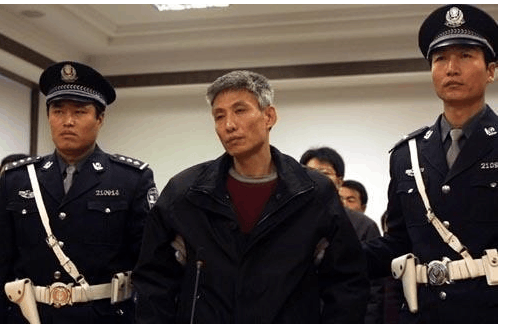 刘德华沈阳演唱会被打事件: 大佬向华强帮不了, 赵本山最后帮摆平