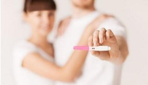 伊能静、林青霞47岁还在生二胎,女人到底多少