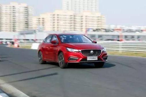 这款自主车百公里加速真是6.6秒？堂哥来试驾！