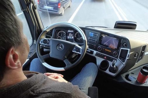 人工智能席卷运输行业，卡车司机的存在感将越来越弱