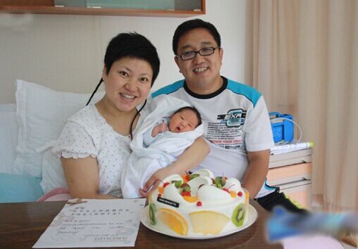 55岁“句号”近照，曾因离过婚被现任丈母娘拒绝，如今让人羡慕