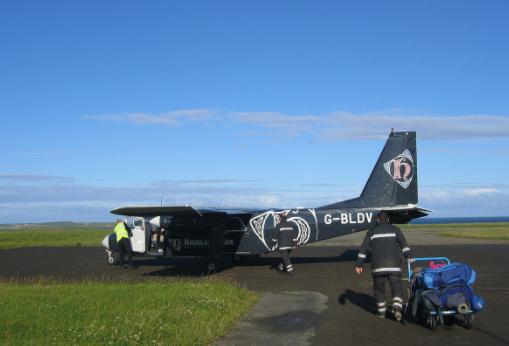 世界上的超短航线: 全程2.7公里飞机飞一分钟就