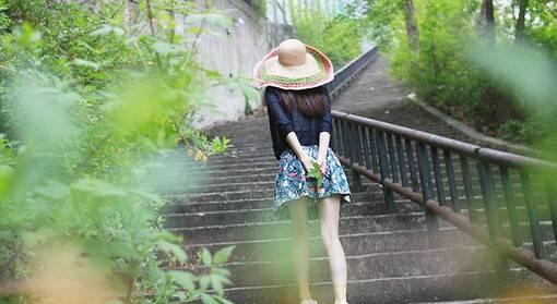 老婆执意捐肾救别的男人,我无奈离婚,偶然收到