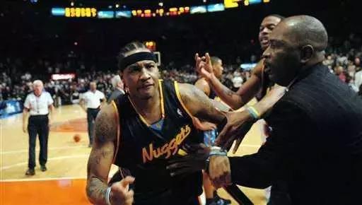 NBA脾气最火爆的十大球员 巴克利竟然敢和奥