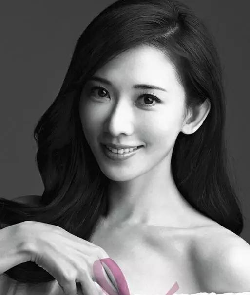 唐嫣、杨幂全裸出境为公益，网友质疑：公益和全裸有什么关系？