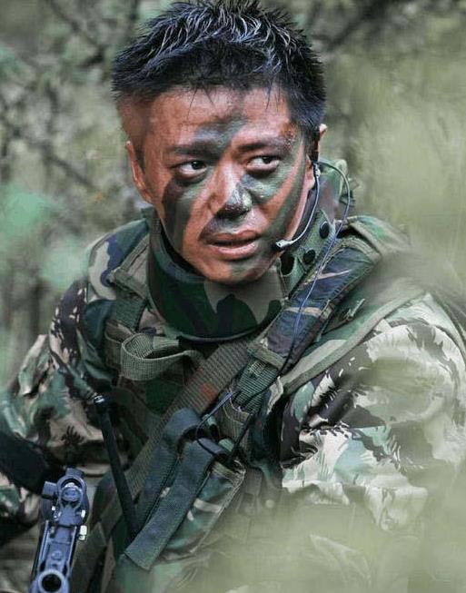 12年前《士兵突击》的演员,有人成影帝,有人成了过街